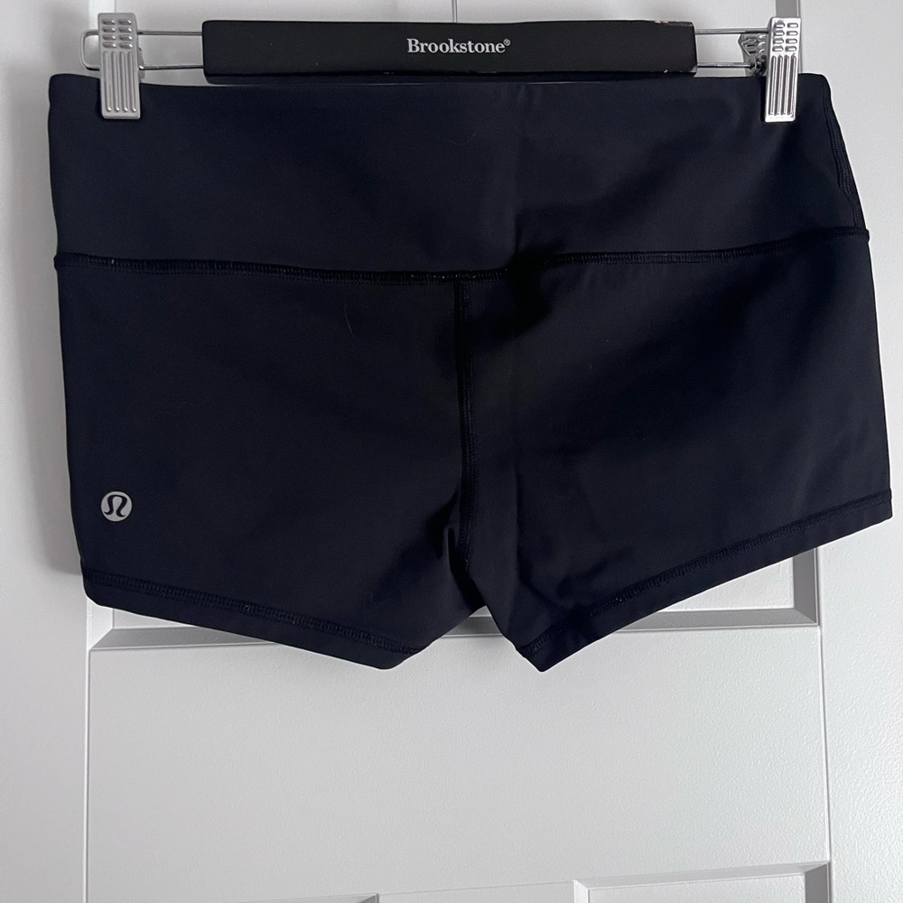 LULU LEMON | Shorts - Picture 7 of 8